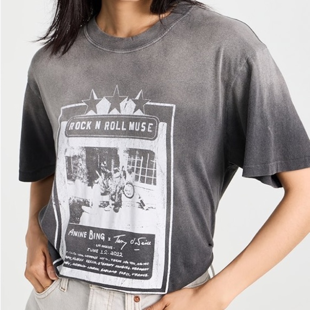 SOLD🌻MERC ANINE BING TEE